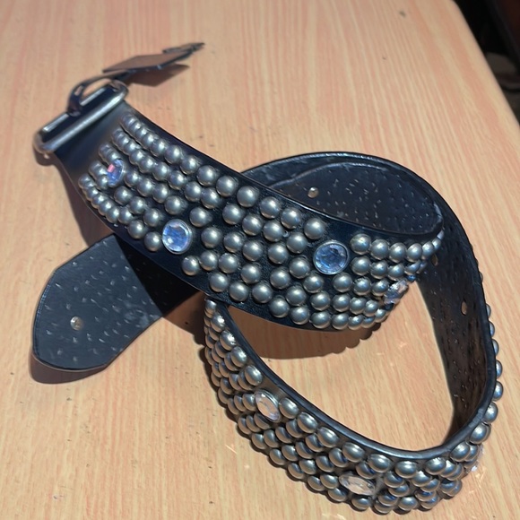 BODY RAGE BLACK BELT ROUND STUD Era 2000-2009 Various Sizes S-M-L Spencer’s NWT - Picture 2 of 3